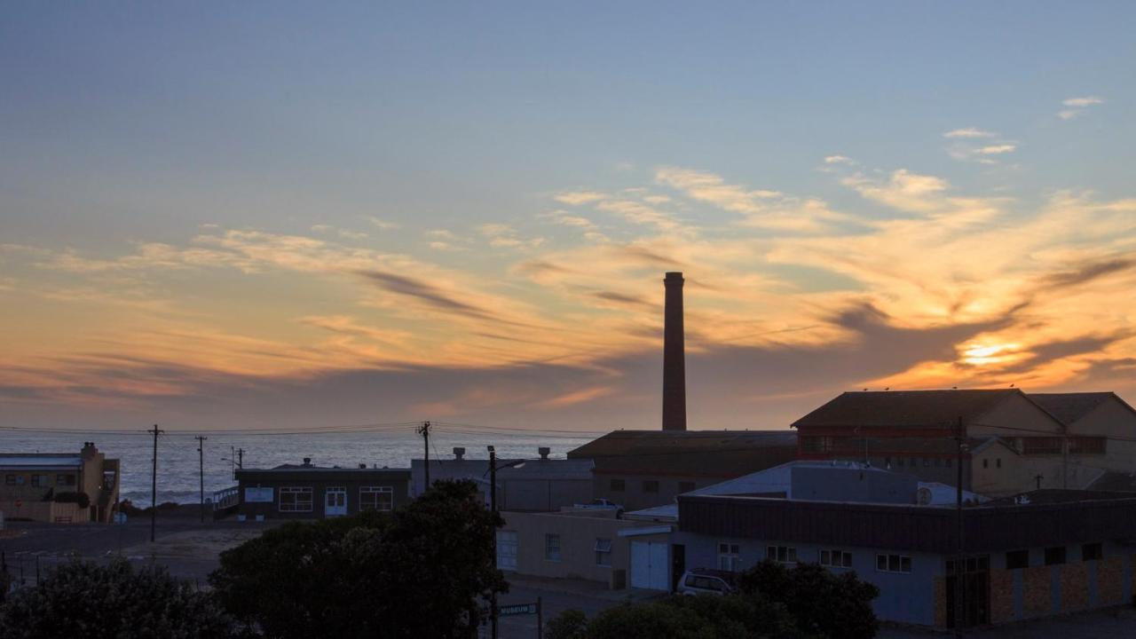 Hotel Bokkomblommetjie Lambertʼs Bay Exteriér fotografie